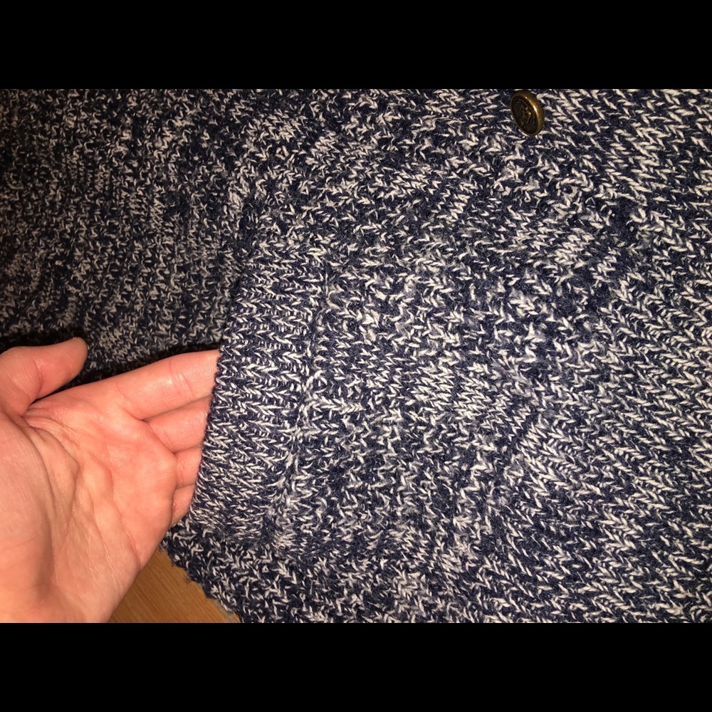 Cardigan - Picture 3 of 4